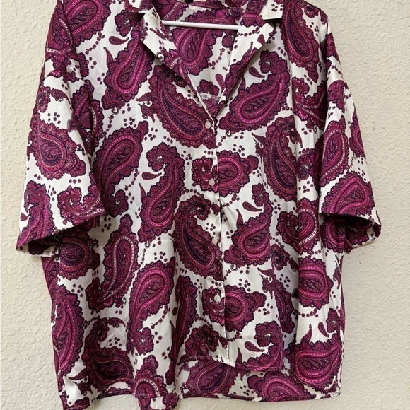 Paisley Short Sleeve Button Up Top - Picture 3 of 7